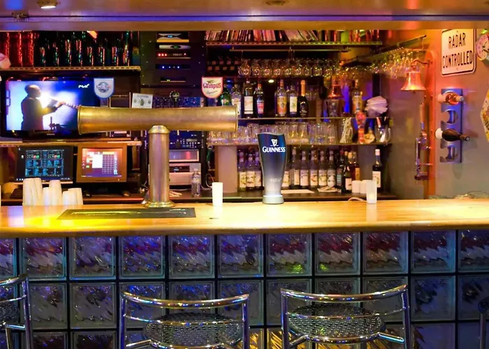 De Jeunesse HI Le D'ArtagnanHotel Pas Cher Paris